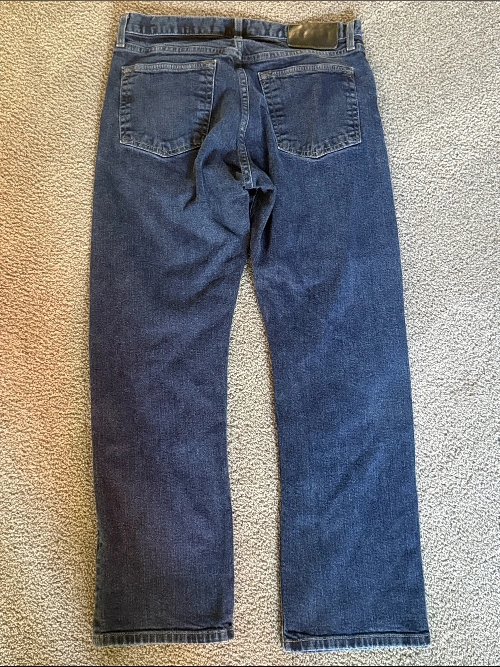 Eddie Bauer Men's Dark Blue Straight-Leg Jeans. Size 33x30.